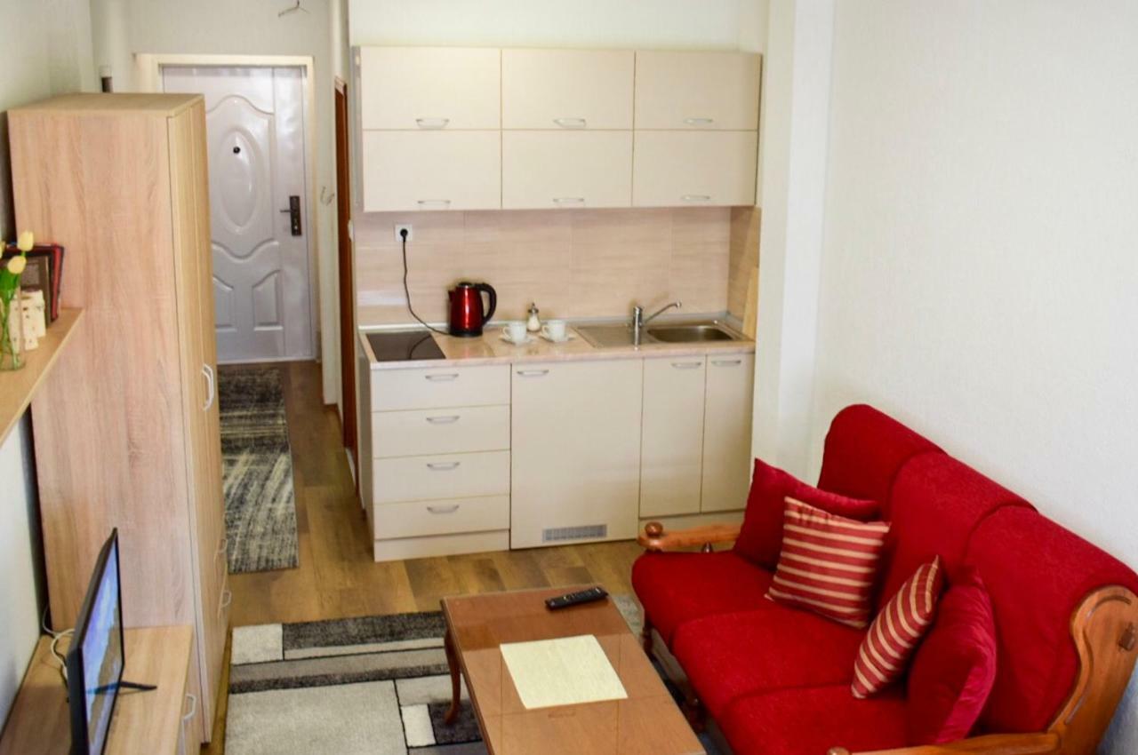 Apartmani 23 Novi Pazar Exteriör bild